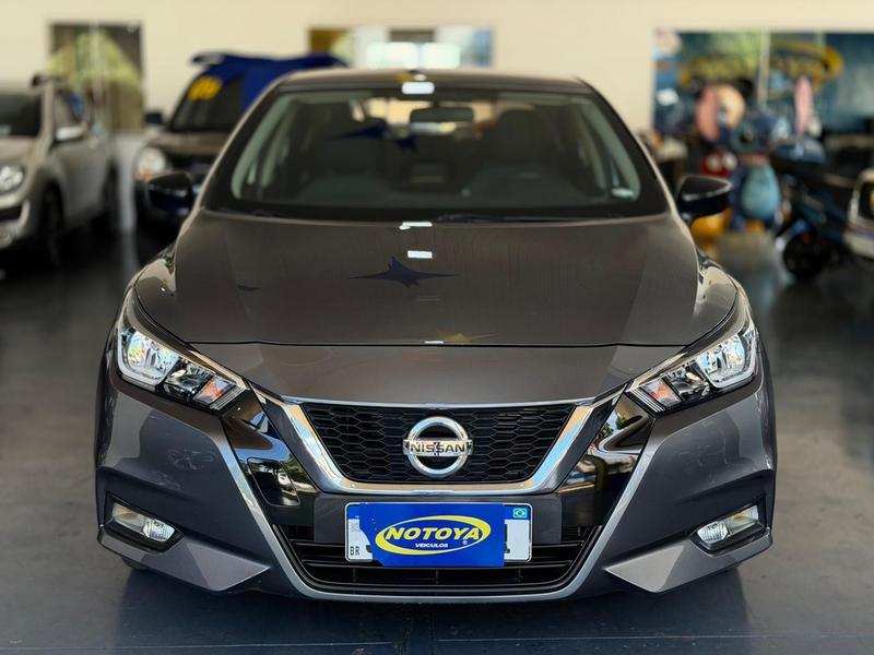 Nissan Versa Sense CVT - foto 2