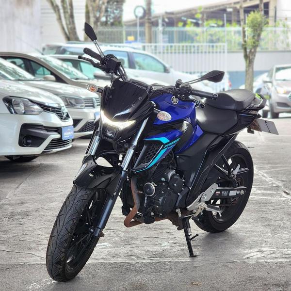 YAMAHA FZ25 FAZER