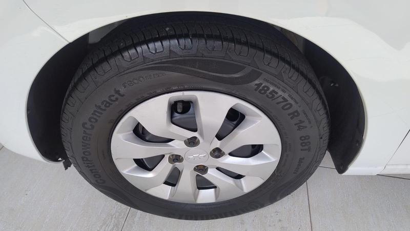 Chevrolet Onix 1.0 Mt LT - foto 12