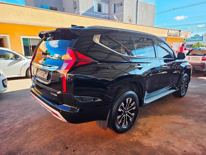 Mitsubishi Pajero Sport Hpe - foto 6