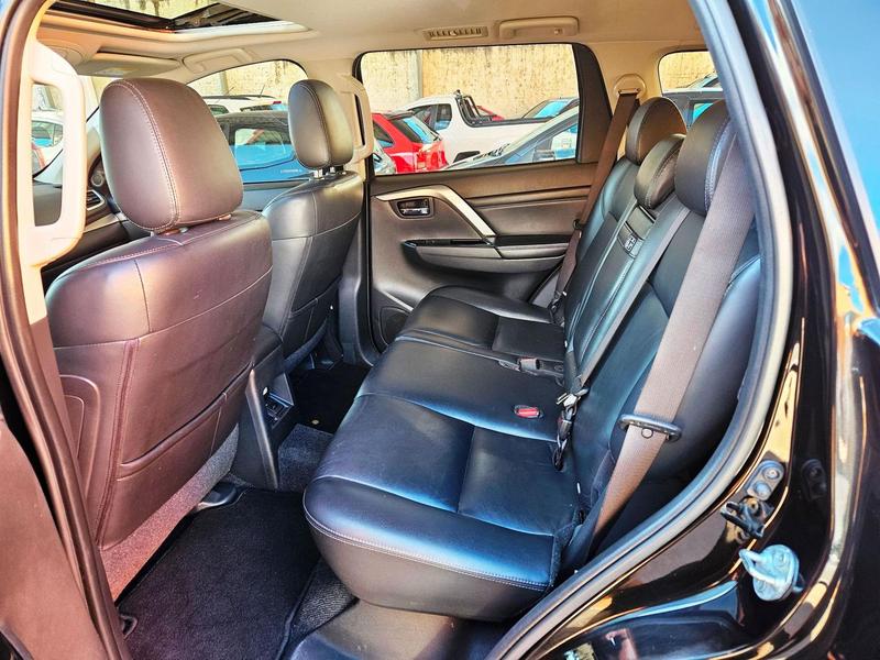 Mitsubishi Pajero Sport Hpe - foto 13