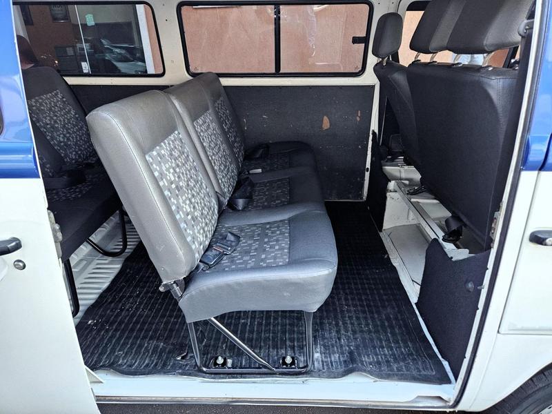 Volkswagen Kombi - foto 13