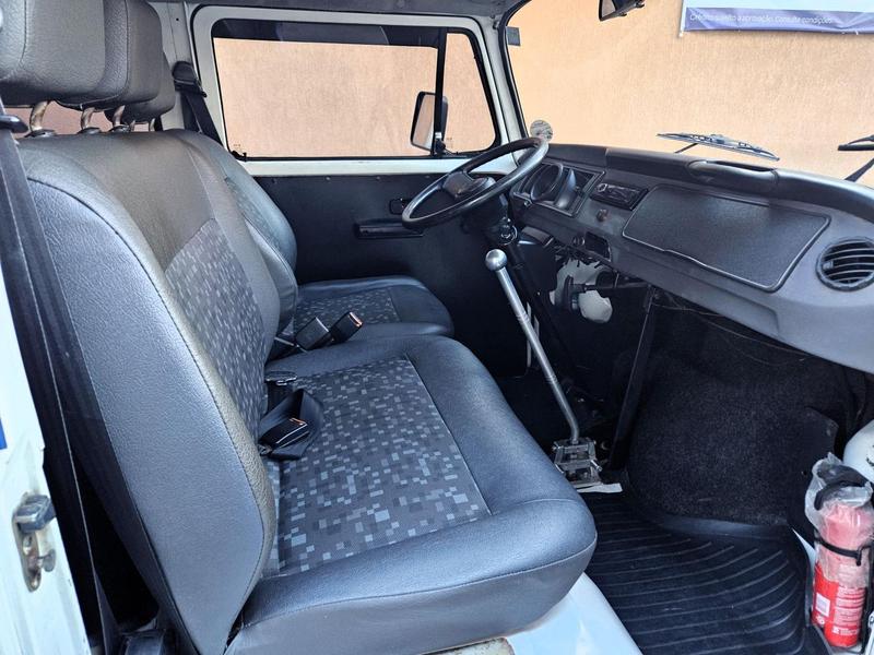 Volkswagen Kombi - foto 11