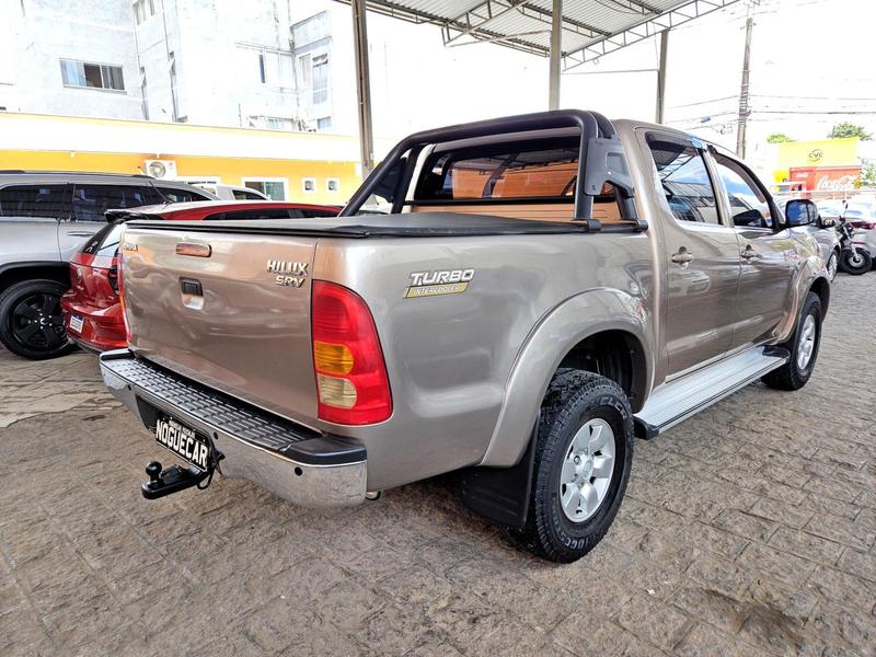 Toyota Hilux Cd 4X2 Srv 3.0 - foto 6