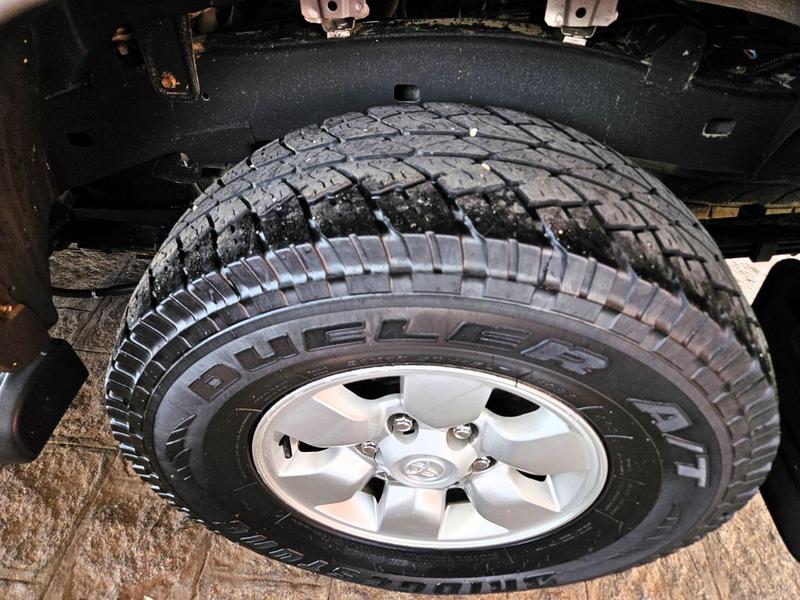 Toyota Hilux Cd 4X2 Srv 3.0 - foto 13