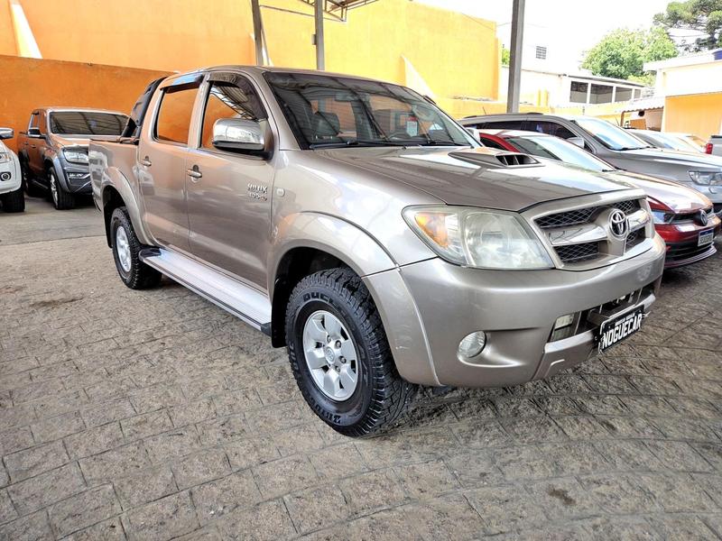 Toyota Hilux Cd 4X2 Srv 3.0 - foto 3