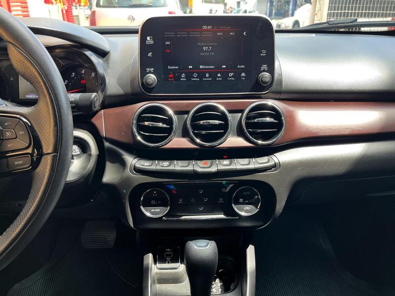 Fiat Cronos Drive 1.3 8V Flex Aut. - foto 8