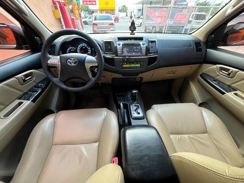 Toyota SW4 Srv D4 D 4X4 3.0 TDI Dies. Automático - foto 10