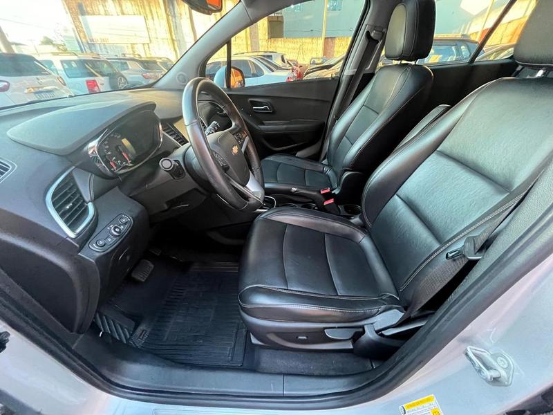 Chevrolet Tracker Premier - foto 12