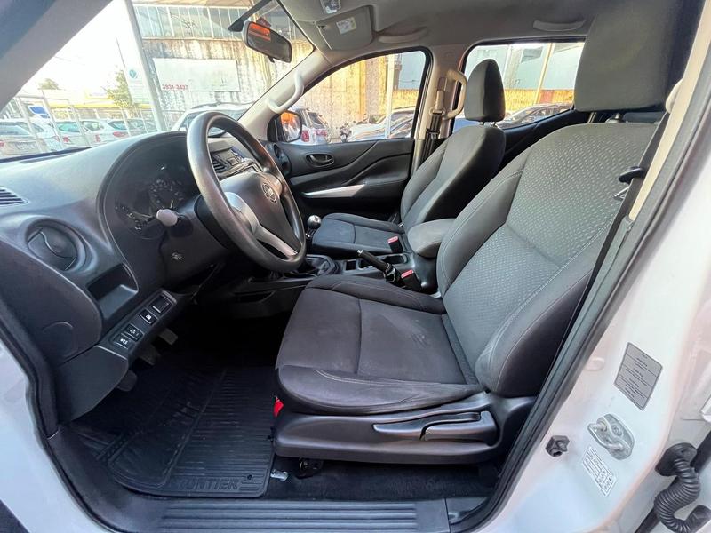 Nissan Frontier S - foto 13