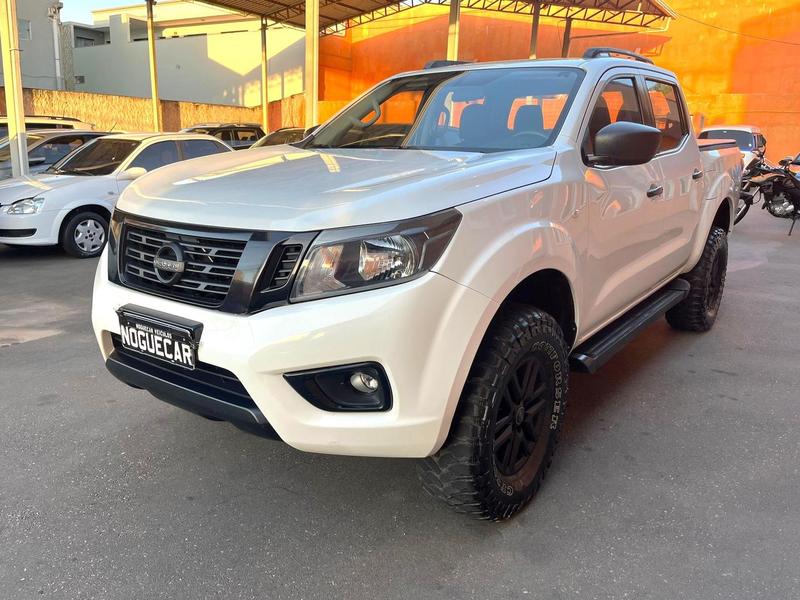 NISSAN FRONTIER S MTX4