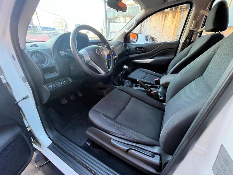 Nissan Frontier S - foto 12