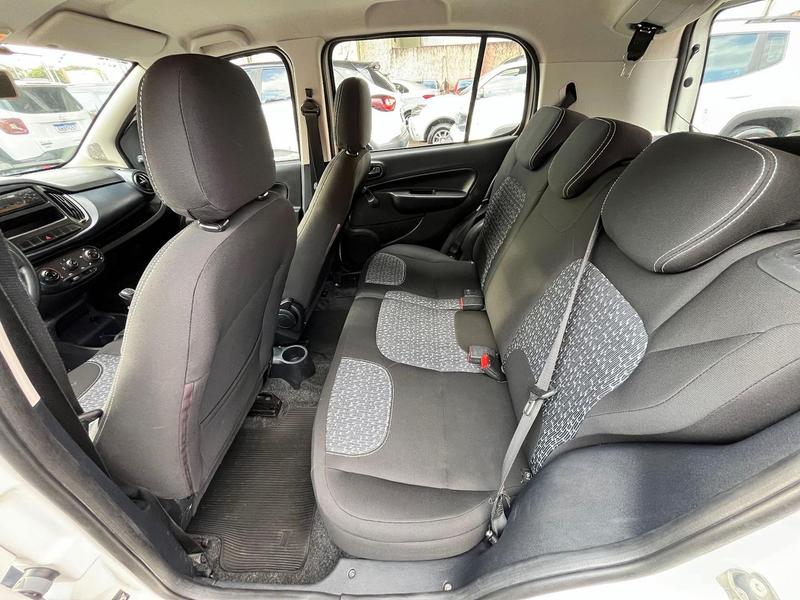 Fiat Uno Attractive 1.0 Fire Flex 8V 5P - foto 13