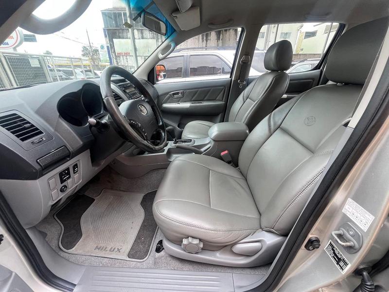 Toyota Hilux Cd4x4 Srv - foto 12
