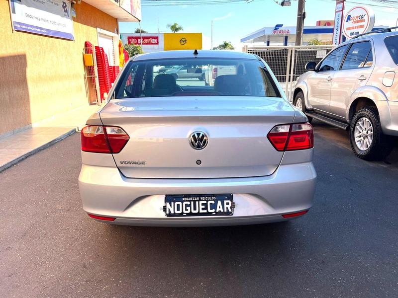 Volkswagen Voyage MPI - foto 5