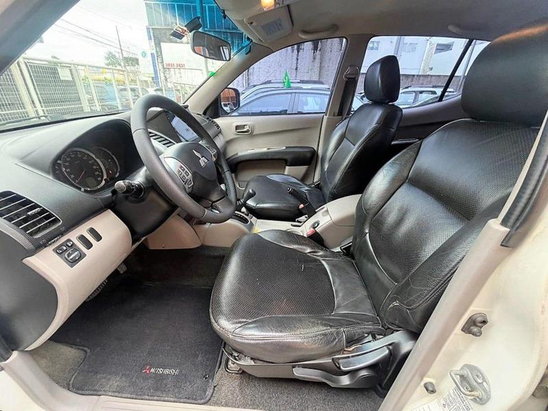 Mitsubishi L200 Triton Hpe 3.2 Cd Tb Int.diesel Automático - foto 11
