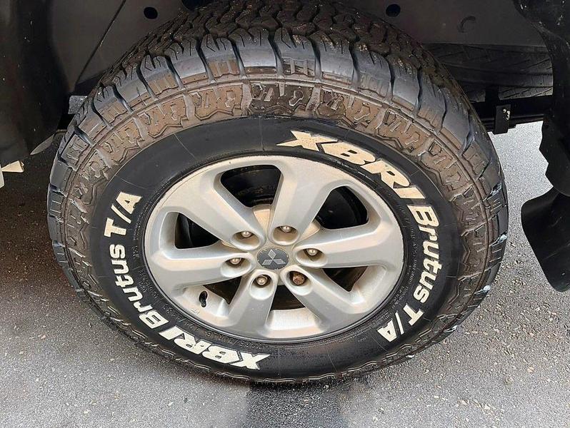 Mitsubishi L200 Triton Hpe 3.2 Cd Tb Int.diesel Automático - foto 13