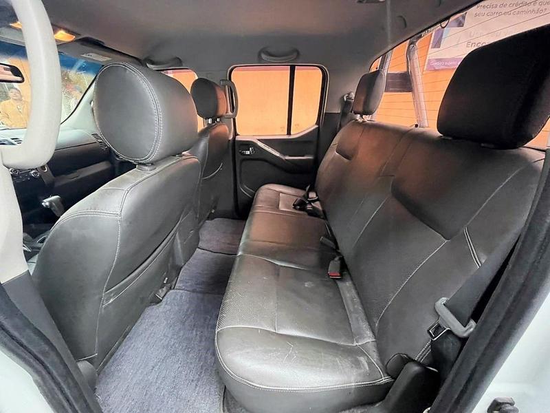 Nissan Frontier Sl 4X4 - foto 10