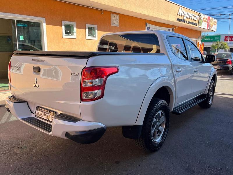 Mitsubishi Triton Sport Gls At - foto 6