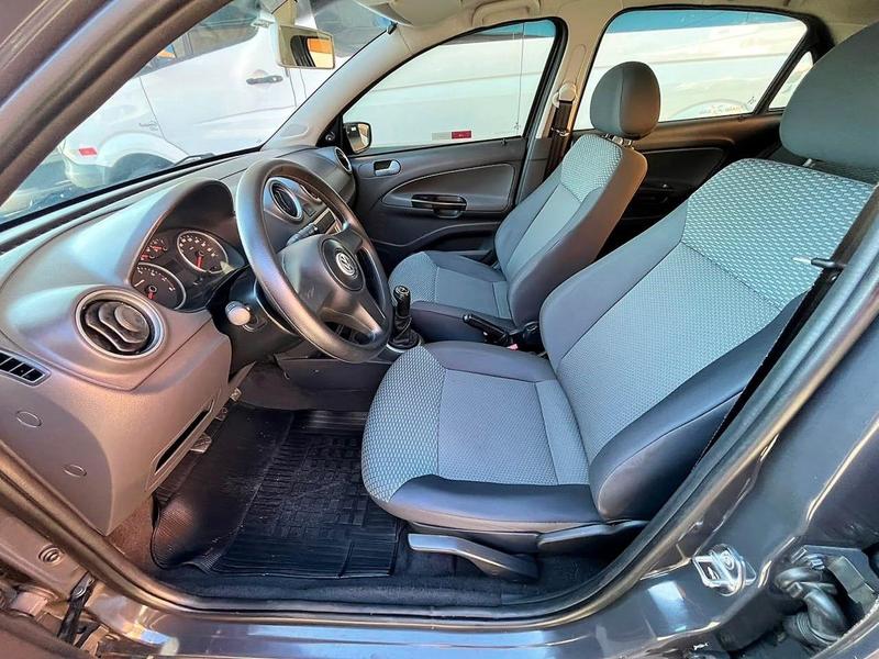Volkswagen Gol 1.0 - foto 12