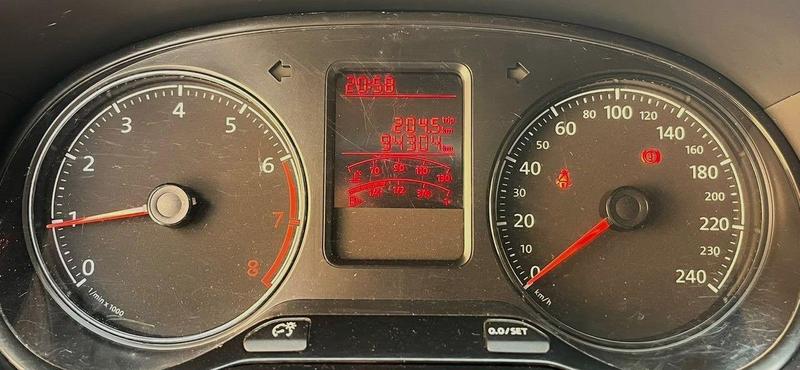 Volkswagen Gol 16l - foto 9