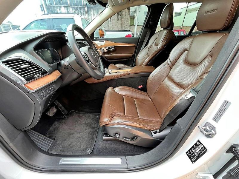 Volvo XC90 T8 Inscript - foto 13