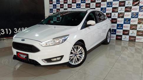 FORD FOCUS SEDAN SE PLUS AUTOMATICO FLEX