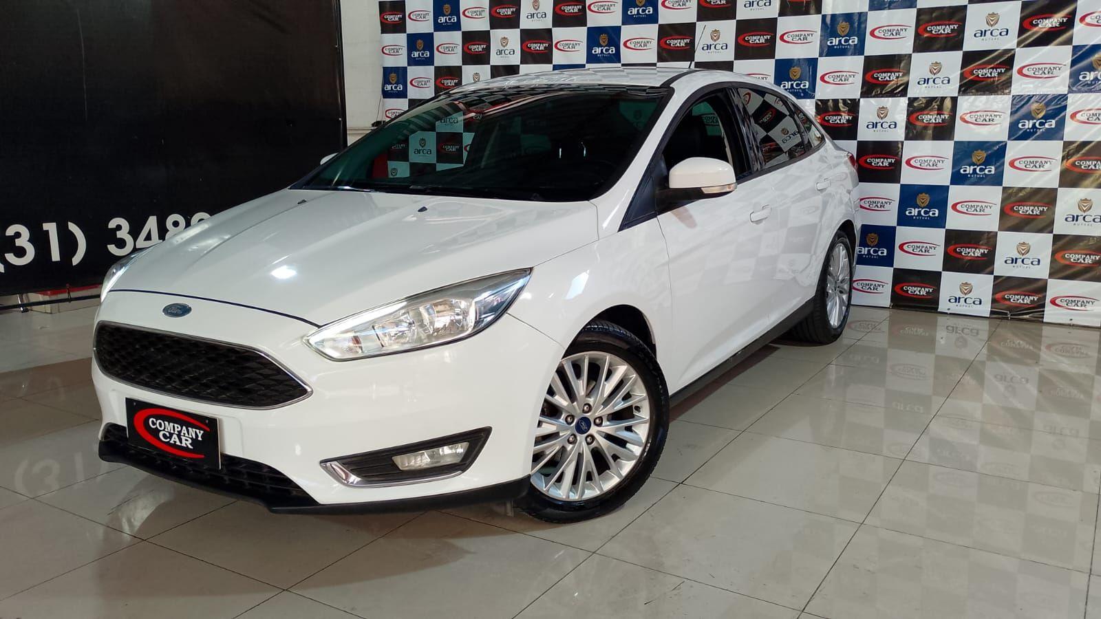 FORD FOCUS SEDAN SE PLUS AUTOMATICO FLEX