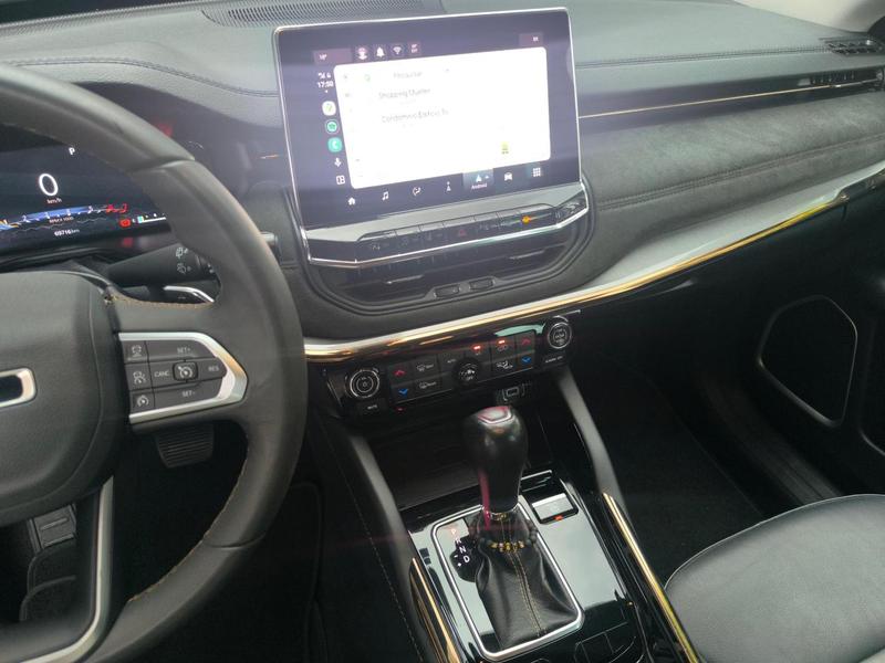 Jeep Commander Lim T270 - foto 8