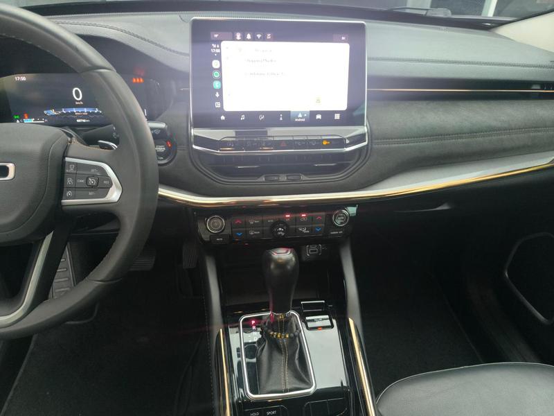 Jeep Commander Lim T270 - foto 9