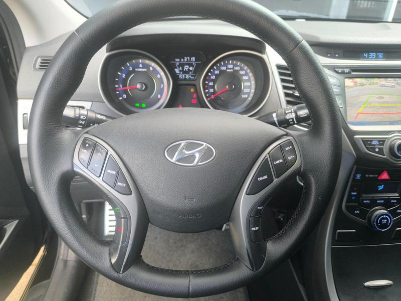 Hyundai ELANTRA - foto 6