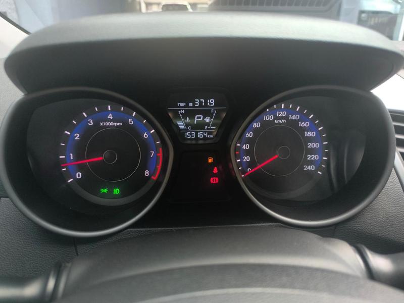 Hyundai ELANTRA - foto 12