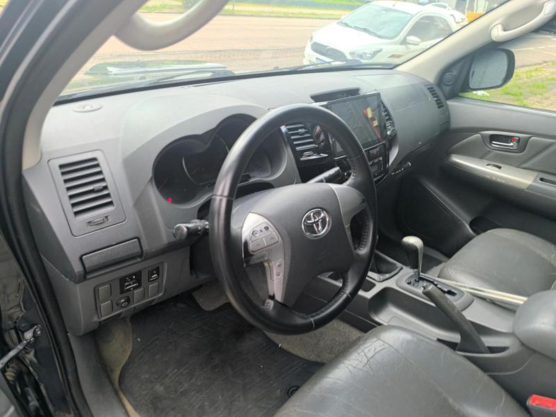 Toyota Hilux Cd4x4 Srv - foto 9