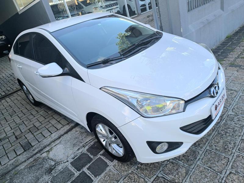 Hyundai HB20S Premium 1.6 Flex 16V Aut. 4P - foto 13