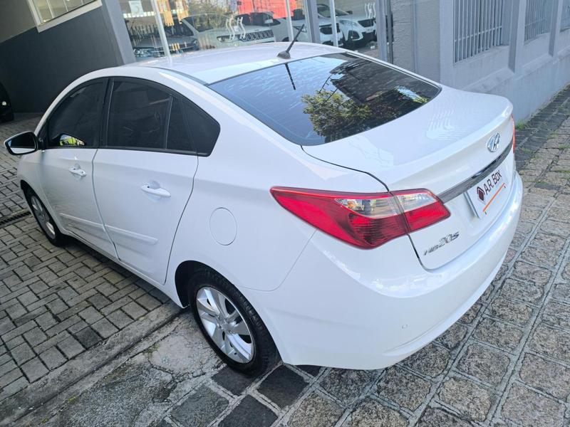 Hyundai HB20S Premium 1.6 Flex 16V Aut. 4P - foto 6