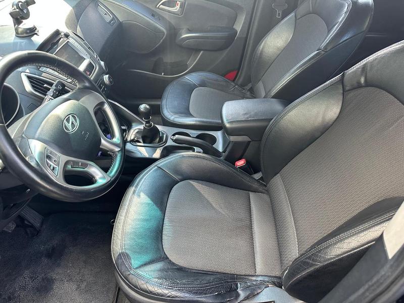 Hyundai ix35 2.0 - foto 14