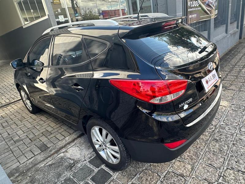 Hyundai ix35 2.0 - foto 5
