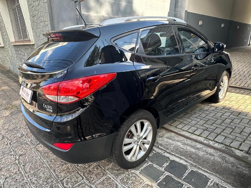 Hyundai ix35 2.0 - foto 11