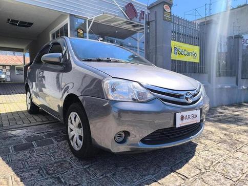 TOYOTA ETIOS HB XS 15