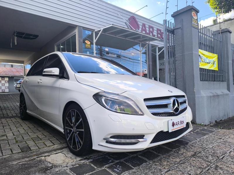 Mercedes-Benz B200CGI 2014 à venda