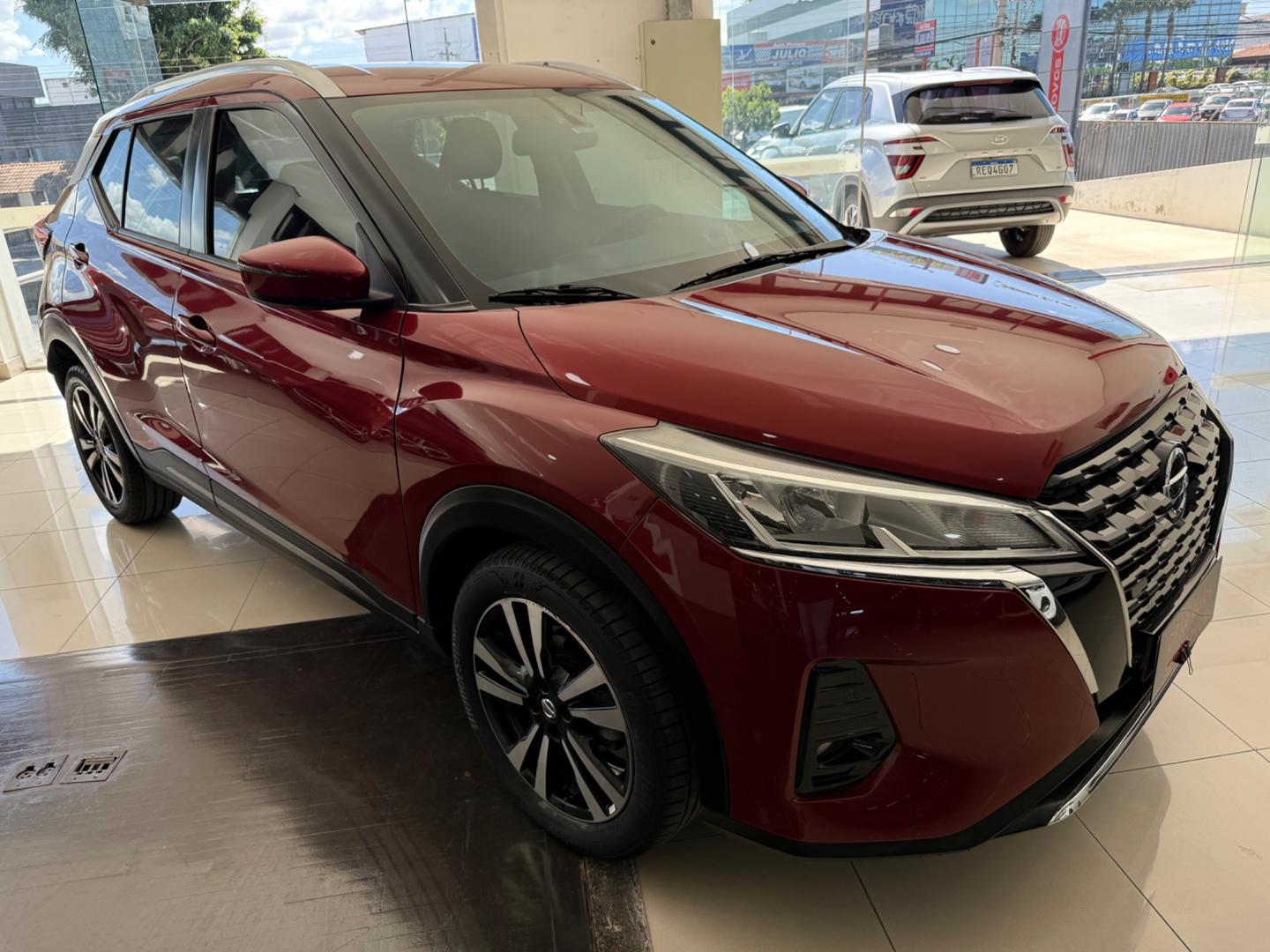 NISSAN KICKS ADVANCE CVT