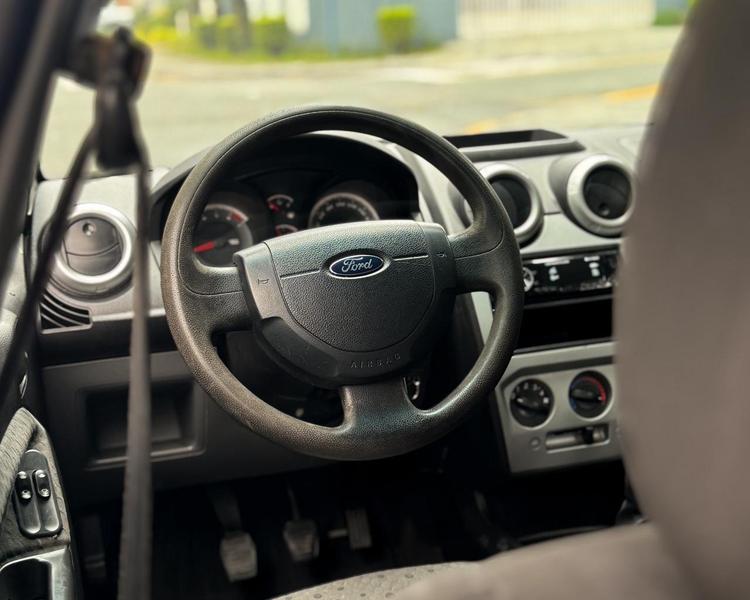Ford Fiesta 1.0 8V Flex 5P - foto 9