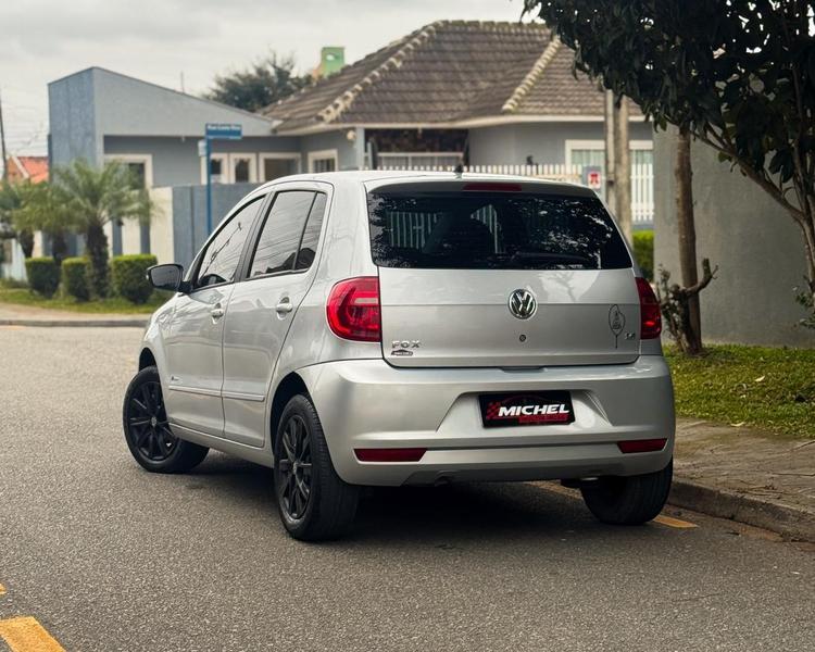 Volkswagen Fox 1.6 G2 Trend 4P - foto 3