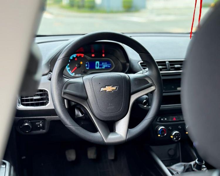 Chevrolet Onix Hatch Ls 1.0 8V Flexpower 5P Mec. - foto 11