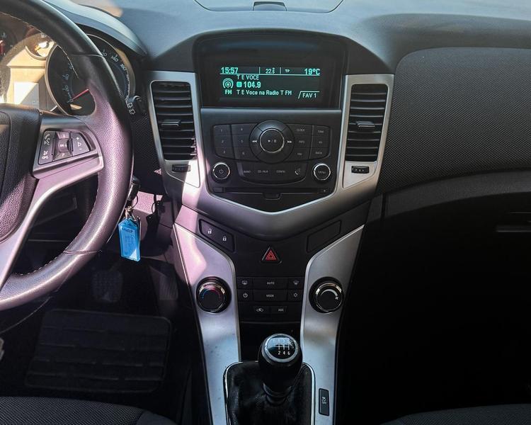 Chevrolet Cruze LT Hb - foto 8