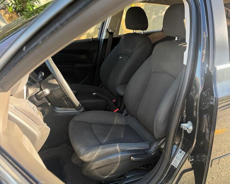 Chevrolet Cruze LT Hb - foto 11