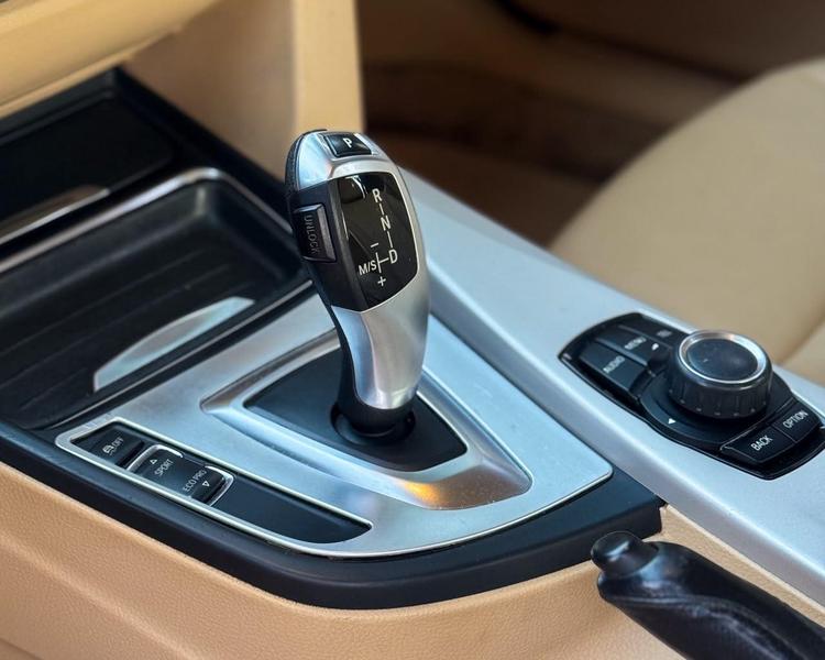BMW 320i Modern Sport Tb 2.0 A.flex Gp 4P - foto 17