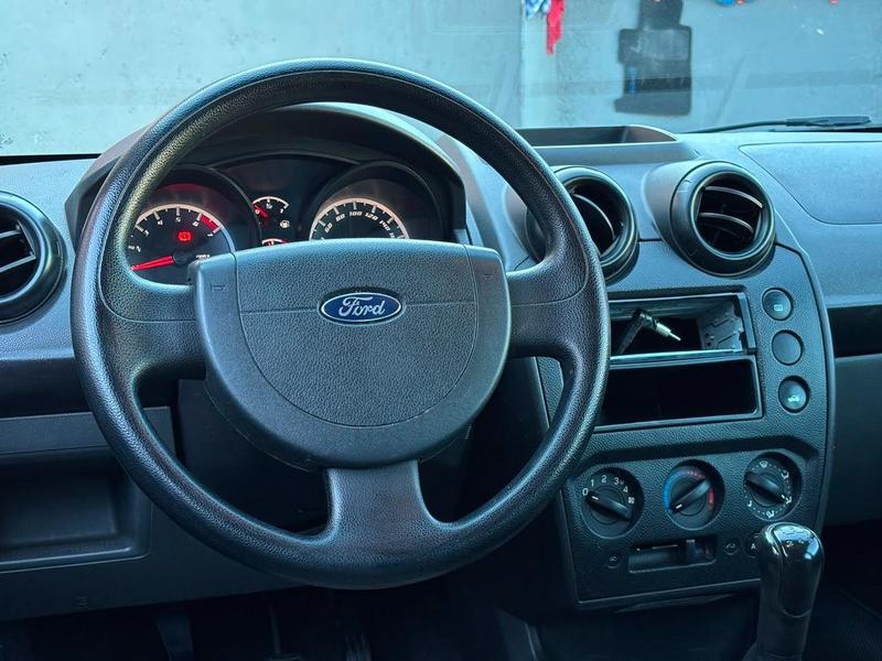Ford Fiesta 1.6 Flex - foto 8