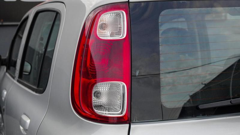 Fiat Uno Vivace 1.0 8V Flex 4P Mec - foto 7