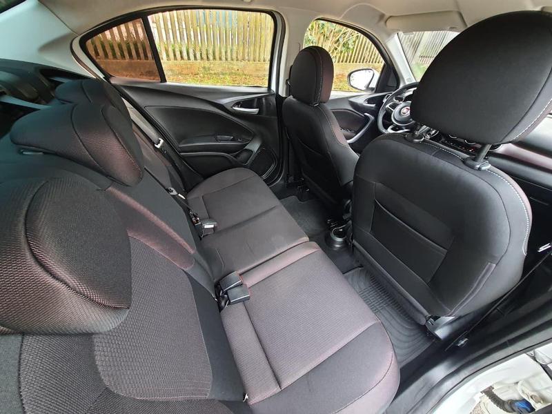 Fiat Cronos Precision 1.8 16V Flex Automático - foto 12